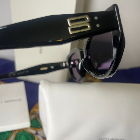 Gentle Monster Statement Black Sunglasses Gold Detail Trendy main image 4
